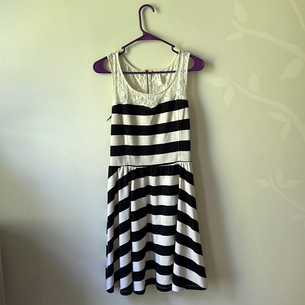 Striped, Lace xhilaration L Dress